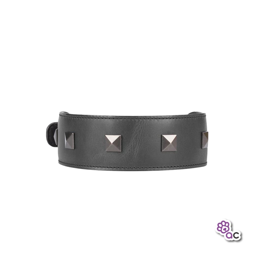 COLLAR KINKY CUERO TACHES HUMO
