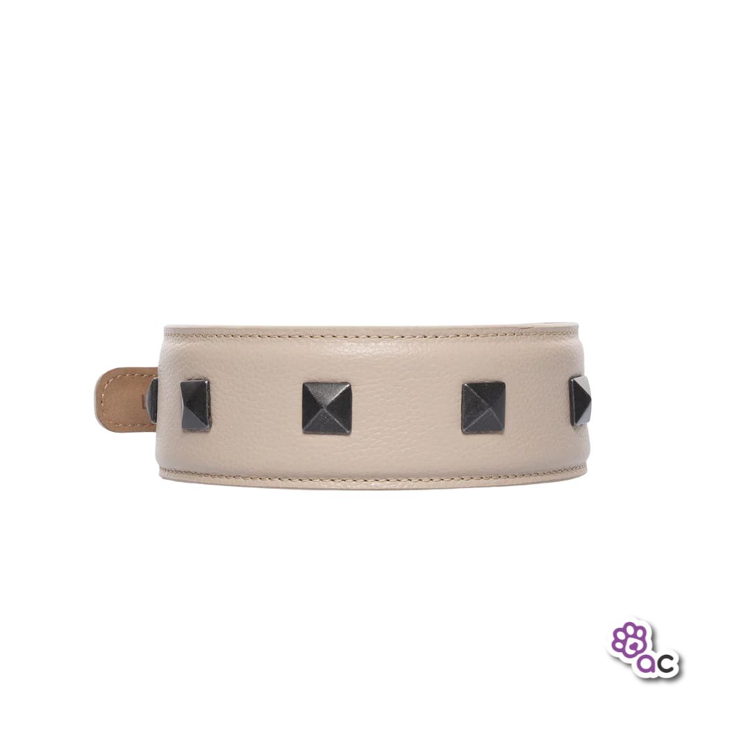 COLLAR KINKY CUERO TACHES CAFETTO